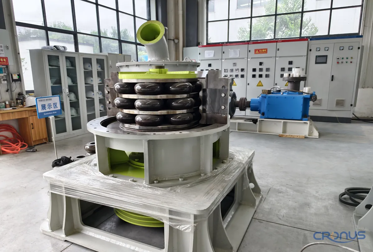 Internal grinding chamber structure of CRGM ultrafine ring roller mill showing turntable rollers and ring